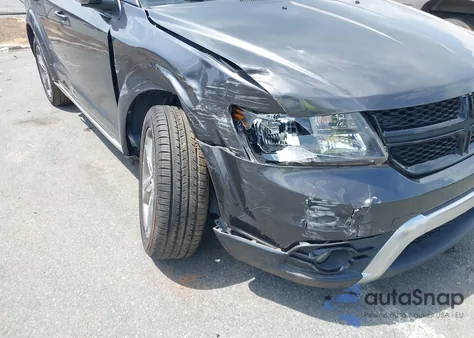 2017 Dodge Journey Crossroad Plus z USA, uszkodzony, nr VIN 3C4PDCGG1HT607966